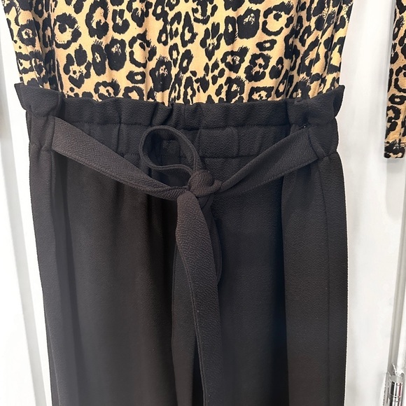 Women’s Jumpsuits Ultra Flirt animal print tie front  jumpsuit, size XL. - Picture 5 of 6